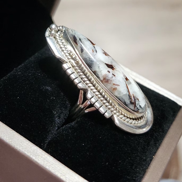 WHITE BUFFALO Sterling Silver Ring - Picture 3 of 9
